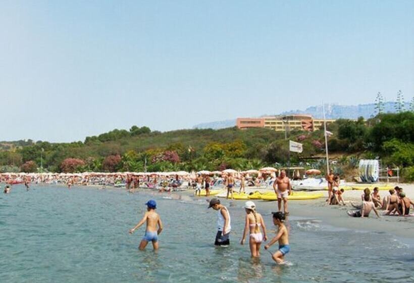 בית מלון כפרי Mclub Cala Regina