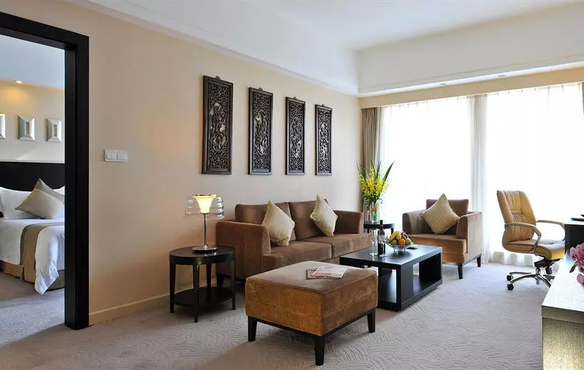 호텔 Ramada Plaza Gateway Shanghai