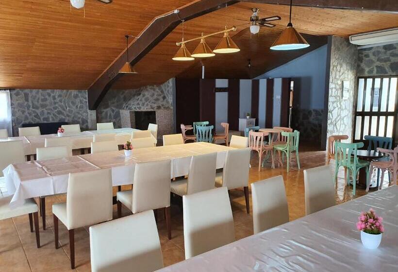 فندق ريفى Masia El Molinete