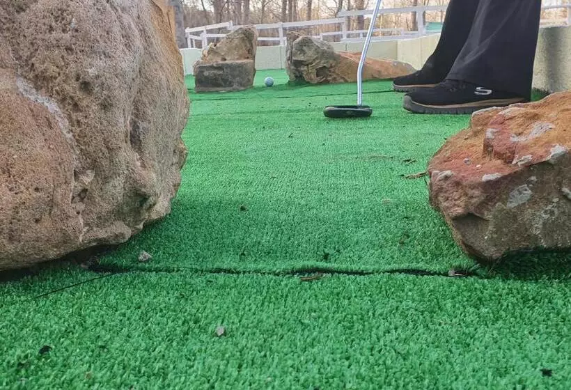 هتل روستایی Masia El Molinete