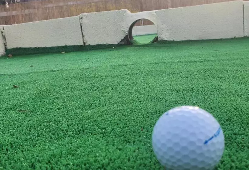 هتل روستایی Masia El Molinete