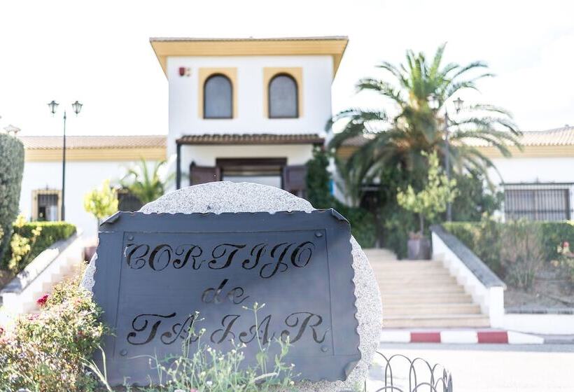 乡村酒店  Cortijo De Tajar