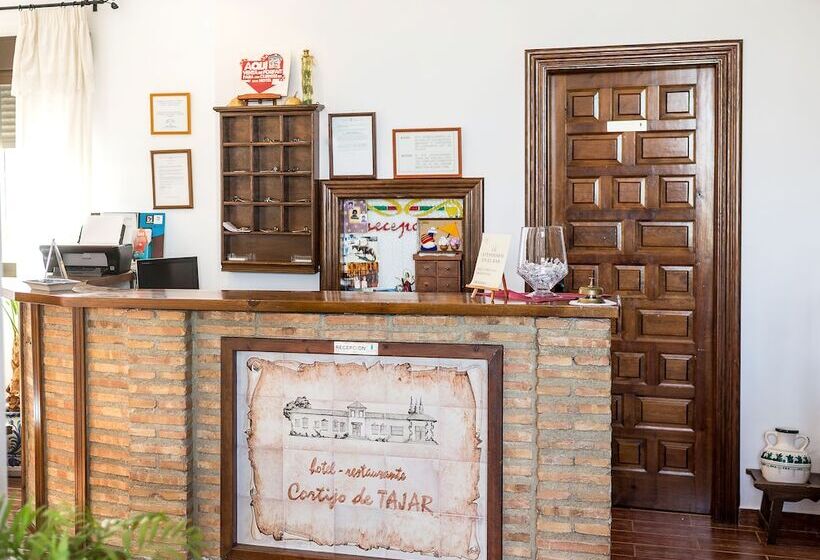 乡村酒店  Cortijo De Tajar