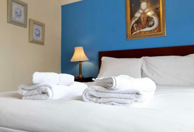 فندق The Mary Arden Inn