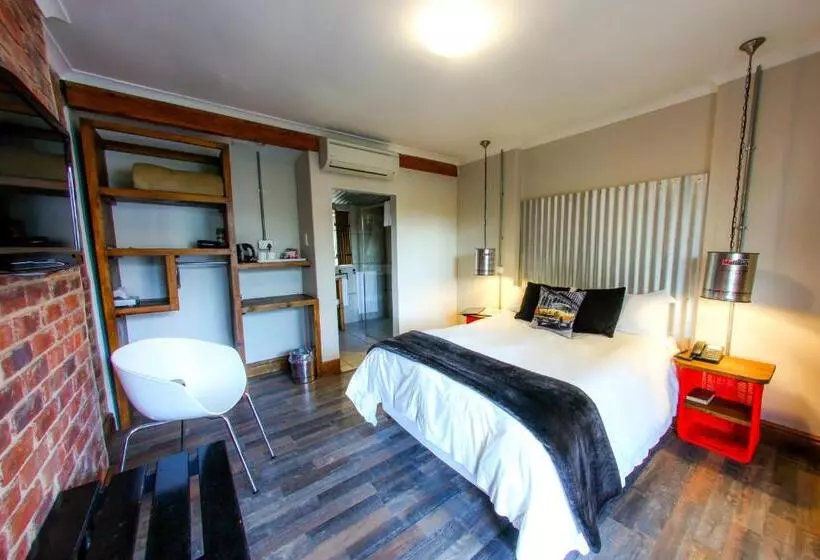 酒店 Tsitsikamma Village Inn