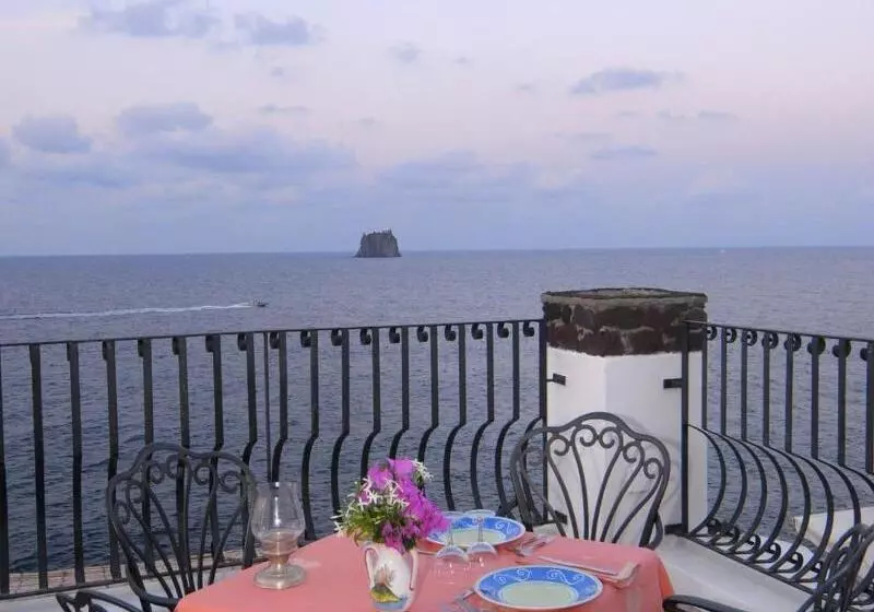 Hotel Villaggio Stromboli Isola Di Stromboli