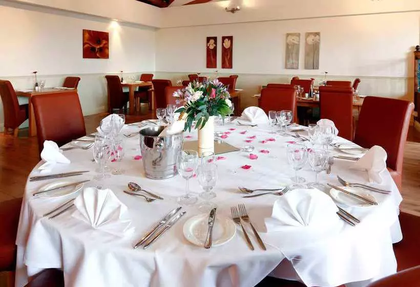 Mercure Swindon South Marston Hotel & Spa