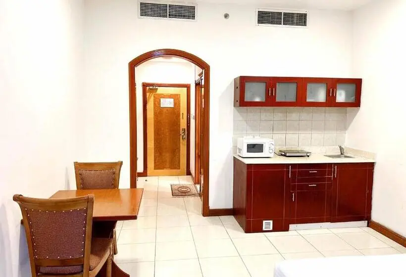 Moon Valley Hotel Apartment   Bur Dubai, Burjuman