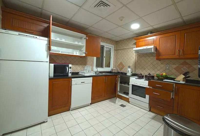 Rose Garden Hotel Apartments   Bur Dubai