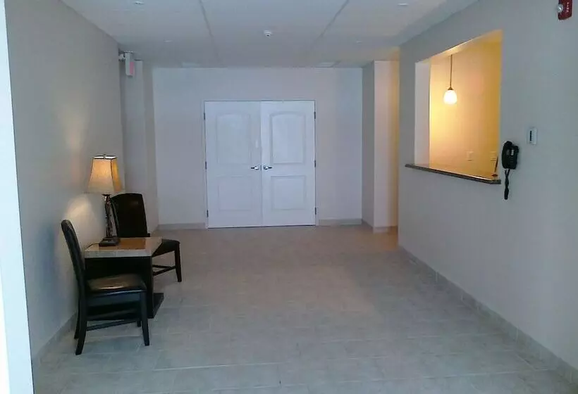 Auberge Macdonald Guest Inn