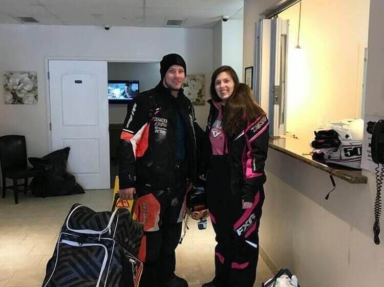 Общежитие Auberge Macdonald Guest Inn