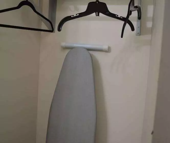 Auberge Macdonald Guest Inn