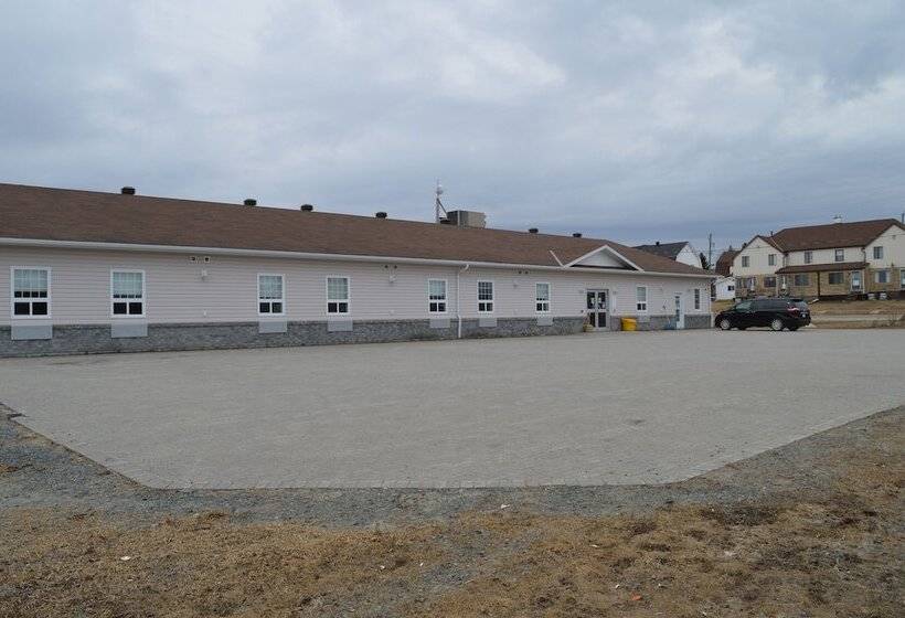 Общежитие Auberge Macdonald Guest Inn