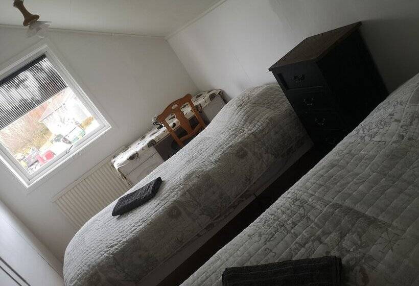 צימר Stop At The Cross