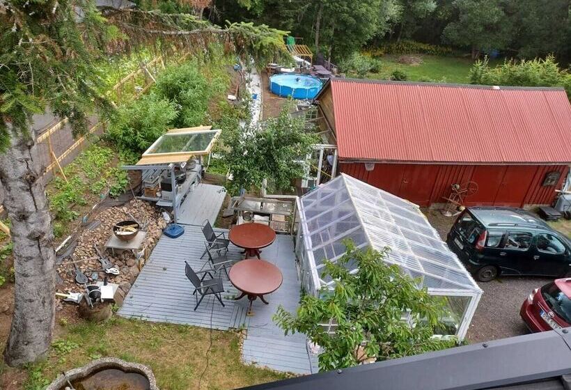 צימר Stop At The Cross