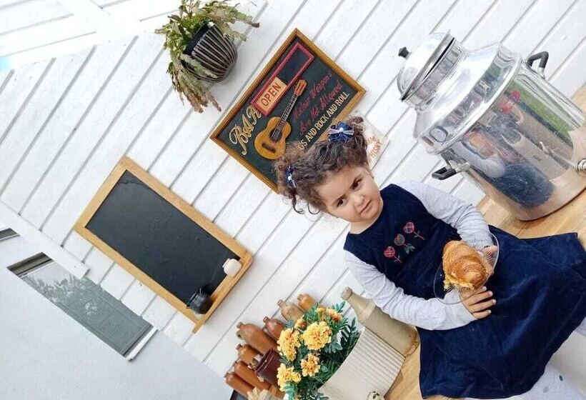 צימר Stop At The Cross