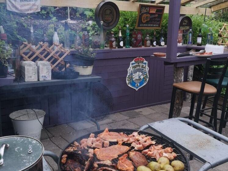 צימר Stop At The Cross