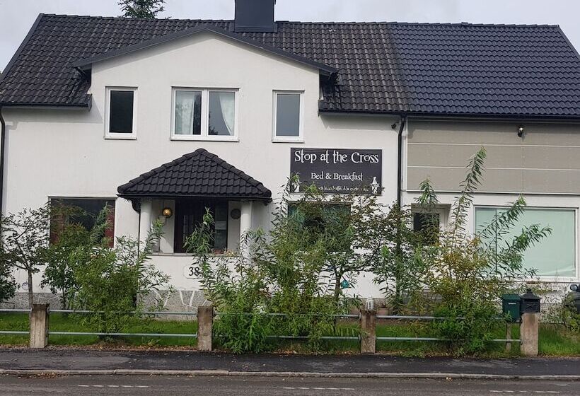 צימר Stop At The Cross