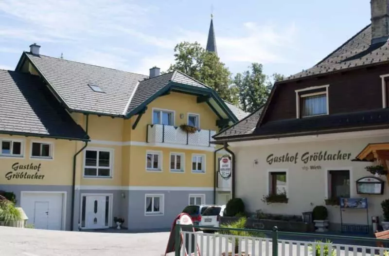 ペンション Gästehaus Gröblacher
