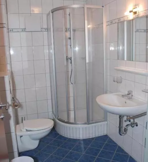 ペンション Gästehaus Gröblacher
