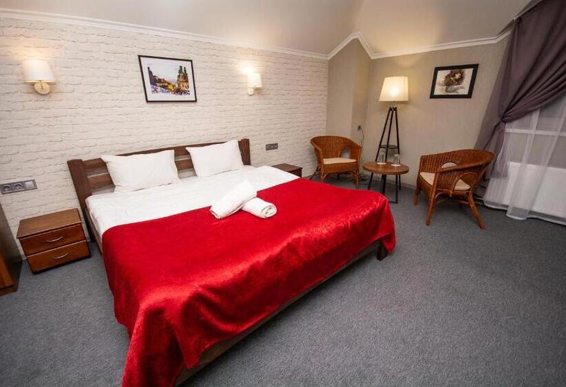 فندق три сімки