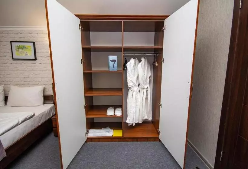 ホテル три сімки