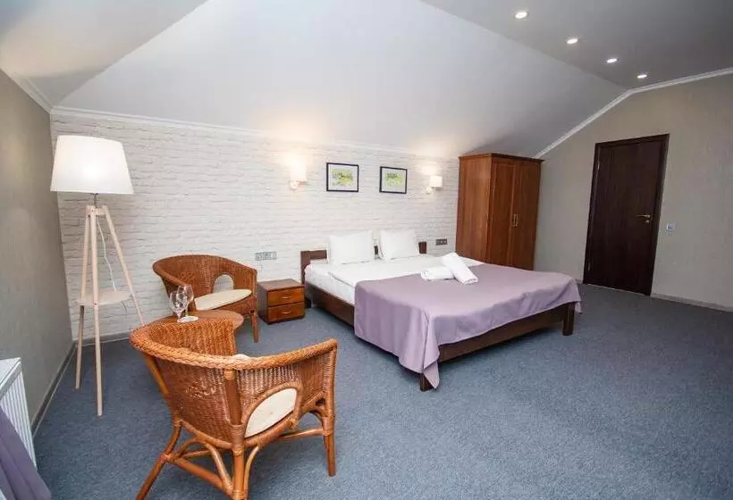 ホテル три сімки