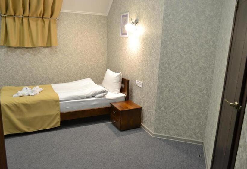 فندق три сімки