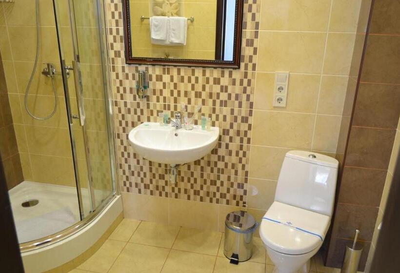 فندق три сімки