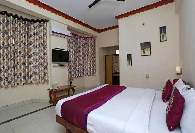 Collection O 9630 Hotel Maharaja