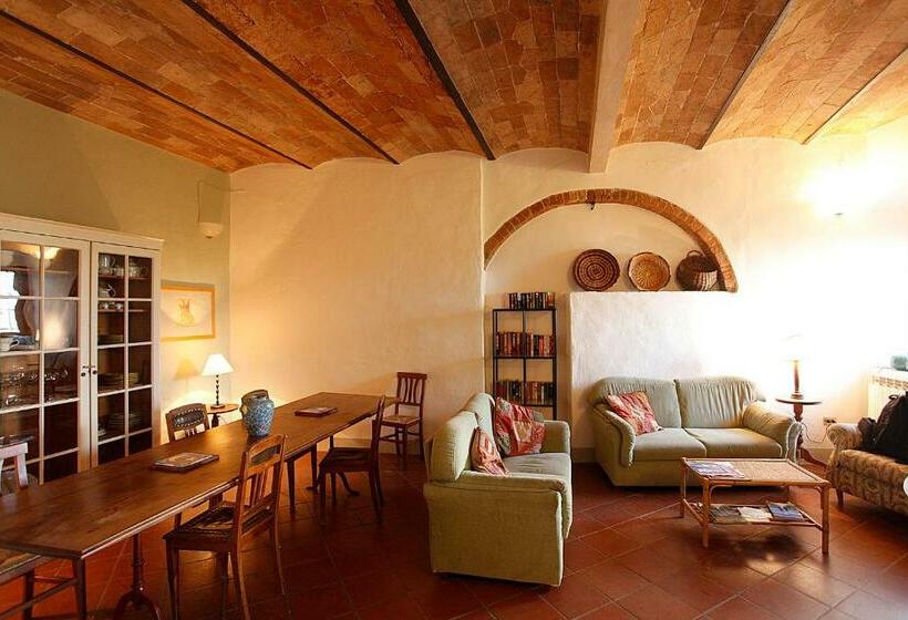 فندق Corzano E Paterno