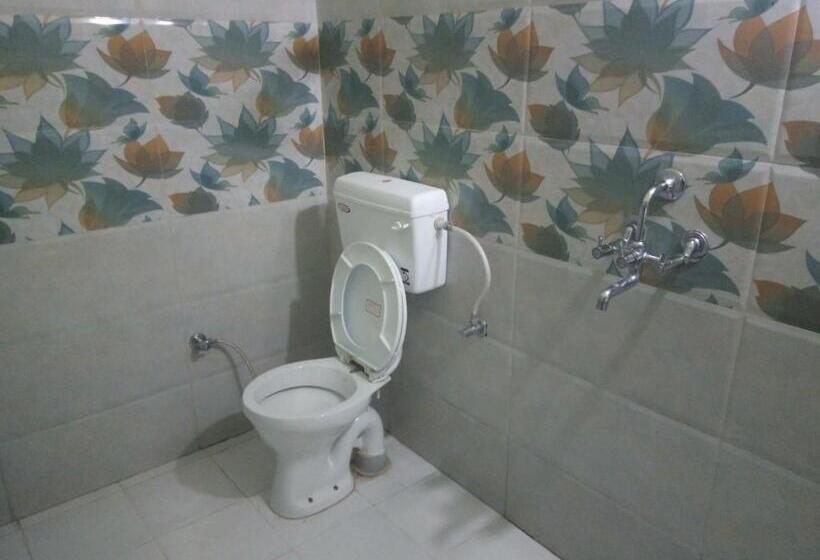 ホテル Himalaya View, Dhanaulti