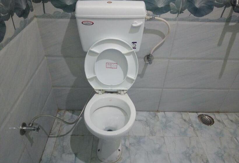 ホテル Himalaya View, Dhanaulti