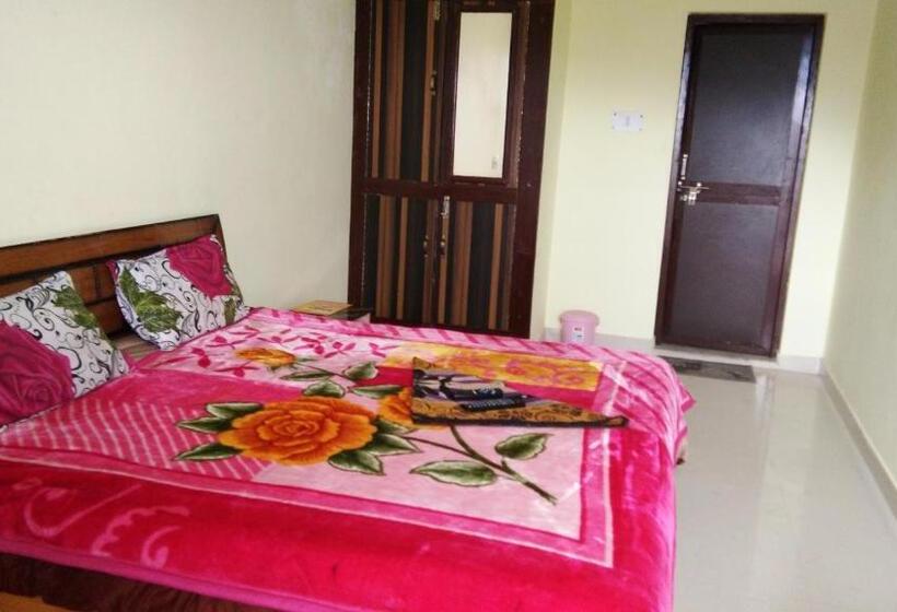 ホテル Himalaya View, Dhanaulti