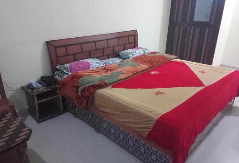 ホテル Himalaya View, Dhanaulti