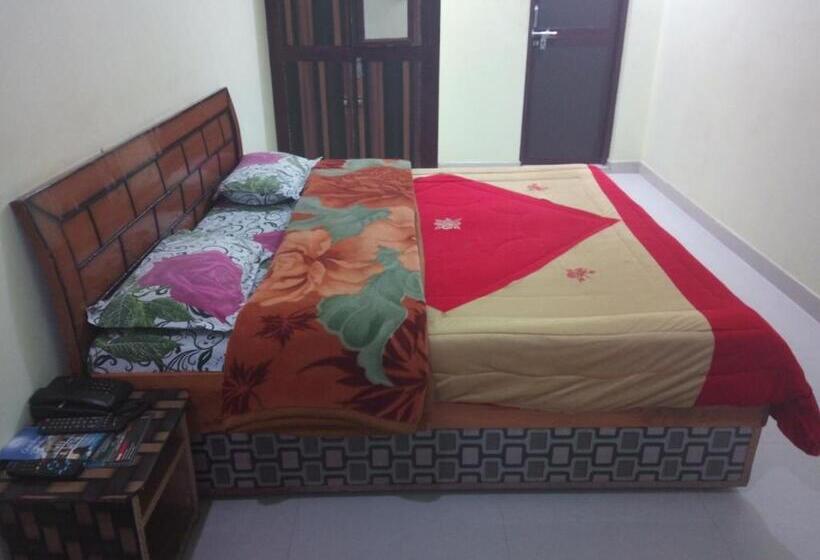 ホテル Himalaya View, Dhanaulti