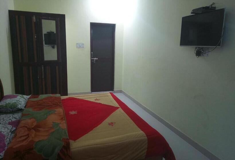 ホテル Himalaya View, Dhanaulti