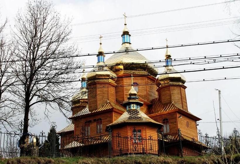 ホテル Khatky Ruslany