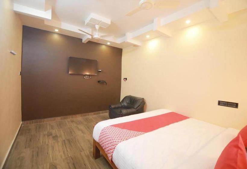 Hotel Oyo 35618 Grace Residency