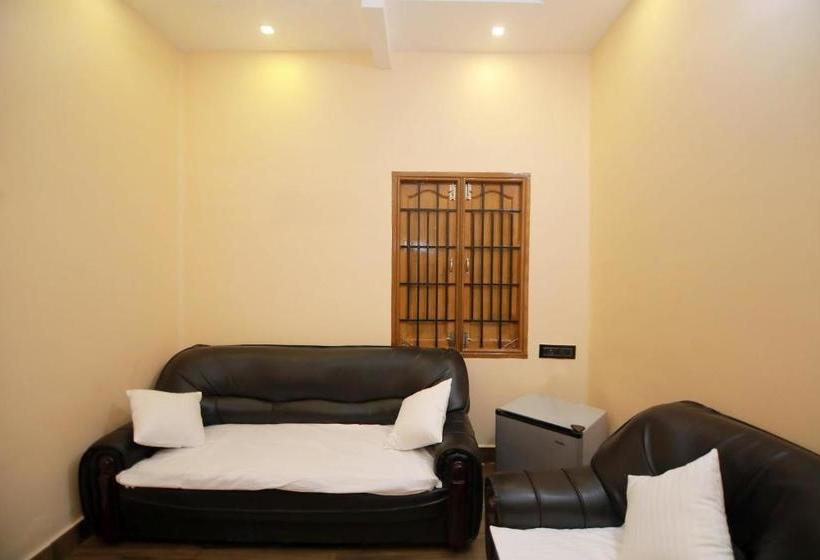 Hotel Oyo 35618 Grace Residency