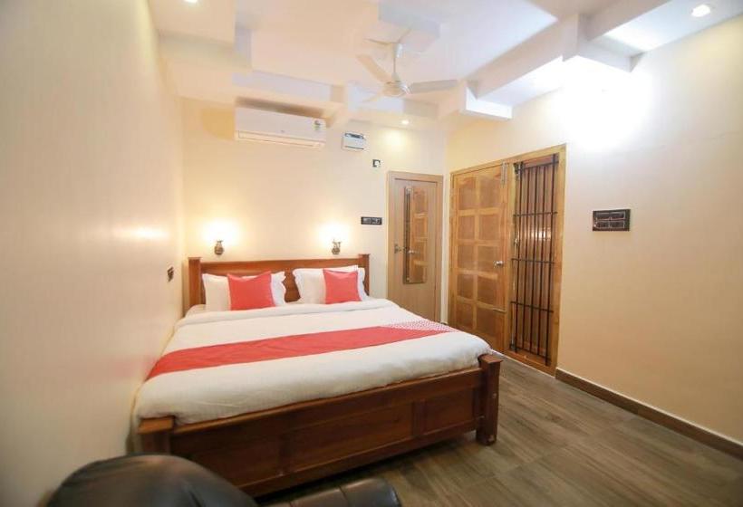 Hotel Oyo 35618 Grace Residency