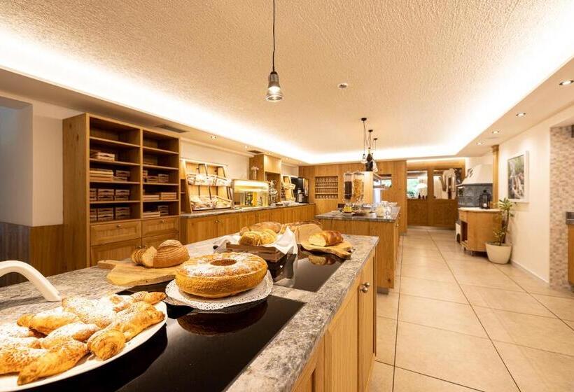 酒店 Restaurant Waldheim