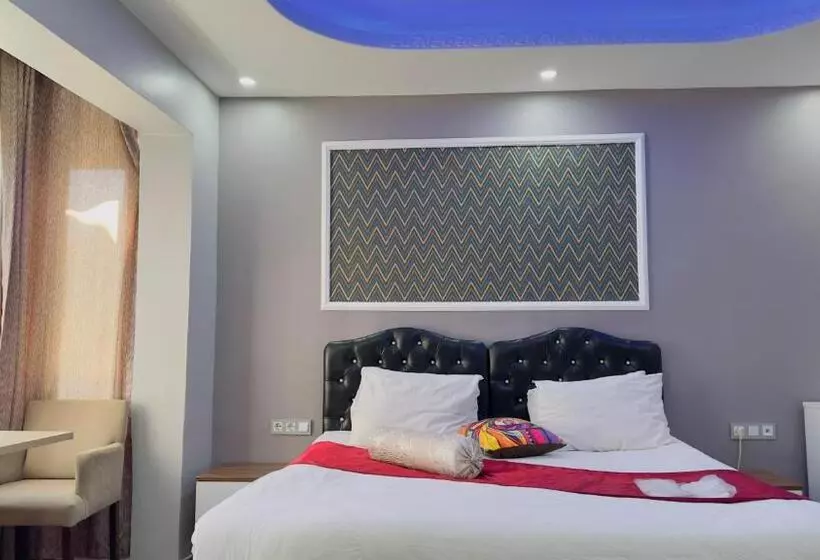 هتل Mitra Downtown