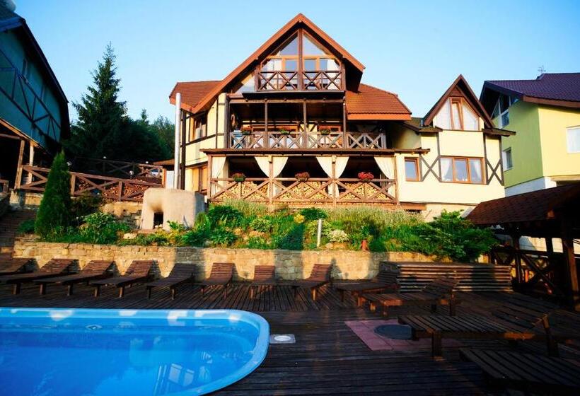 펜션 12 місяців травень