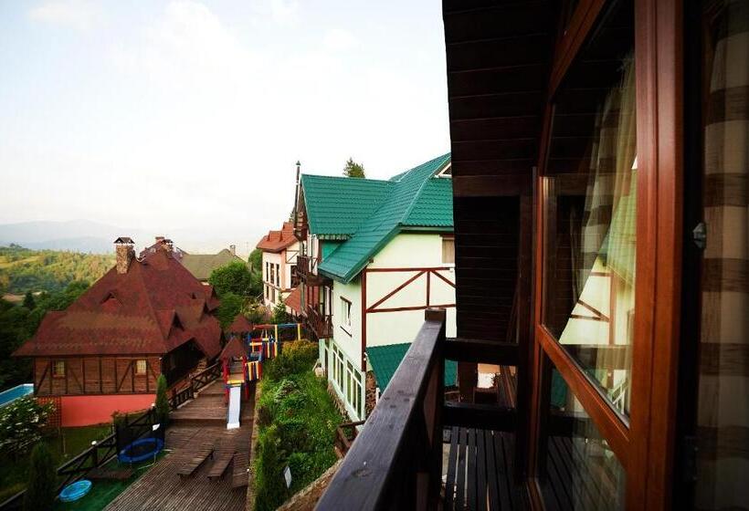 펜션 12 місяців травень