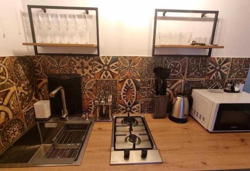 펜션 12 місяців травень