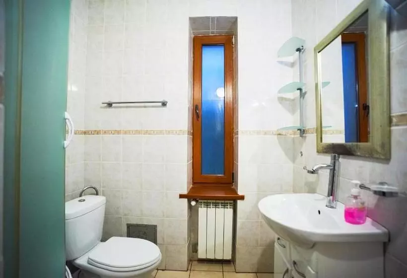 ペンション 12 місяців травень