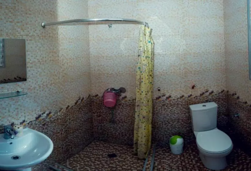 پانسیون Irakli Guest House