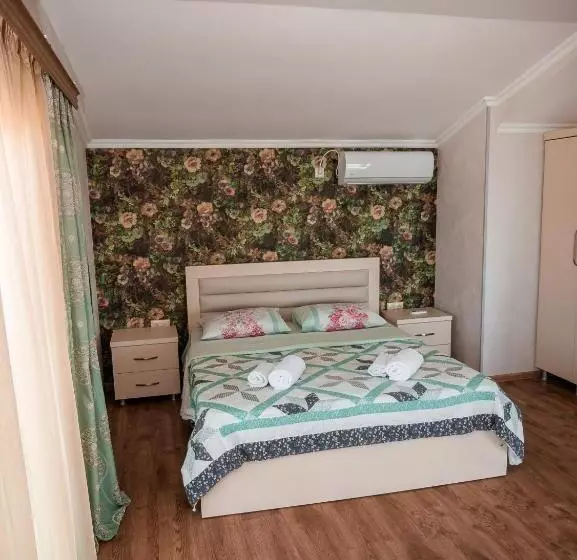 پانسیون Irakli Guest House