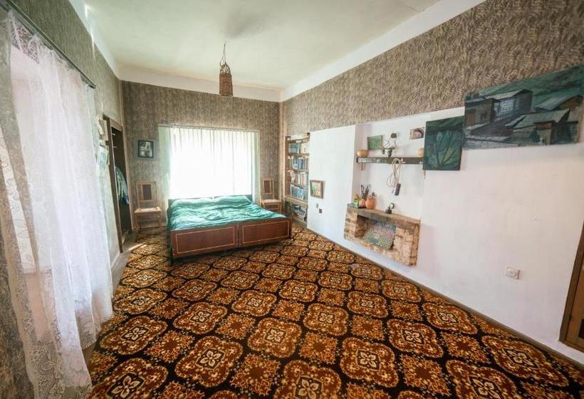 Пансион Khachats Toun Heritage